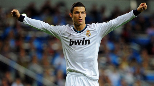 ATP年终总决赛：2-0，阿尔卡拉斯开门红，拿下518万+1个好消息！（ATP年终总决赛首战，阿尔卡拉斯2-0告捷：进账518万并迎一大利好）