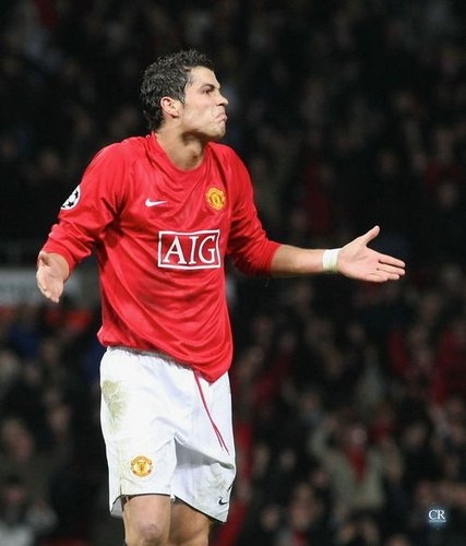 格列兹曼：我们的目标是赢得所有赛事的冠军，要带着快乐踢球（格列兹曼：目标包揽所有冠军，保持快乐踢球）