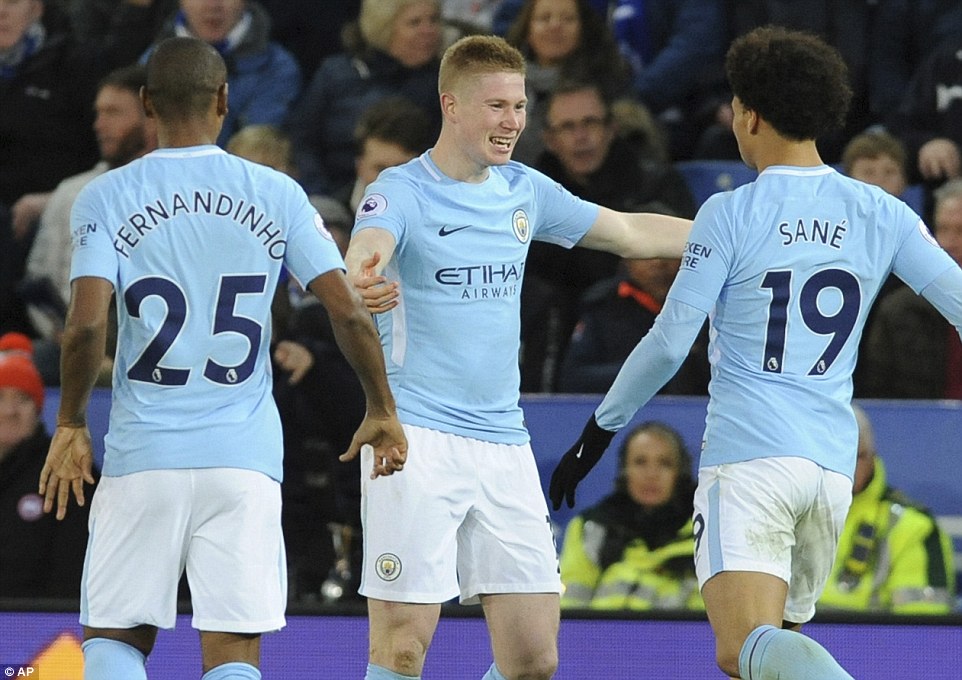 每体：巴尔韦德肌肉不适周三将接受检查，皇马右后卫捉襟见肘（每体：巴尔韦德肌肉不适将于周三接受检查，皇马右后卫位置告急）