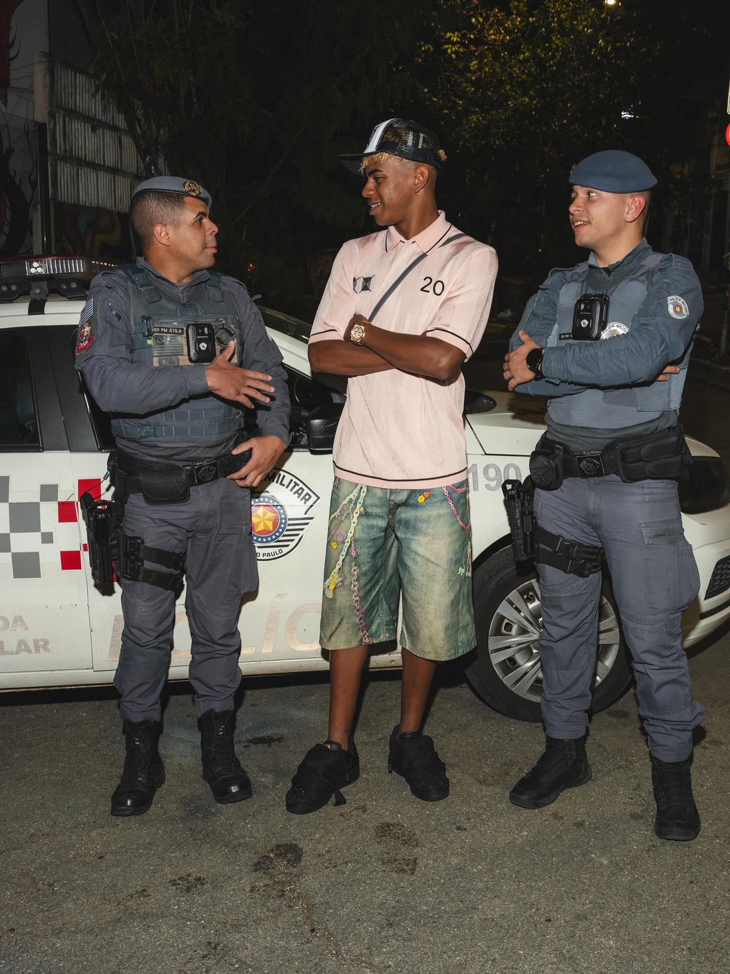 帕克：曼联买拉门斯是质的提升，跟奥纳纳相比他太像个门将了（帕克：拉门斯若加盟曼联将带来质变，相较奥纳纳他更像门将）