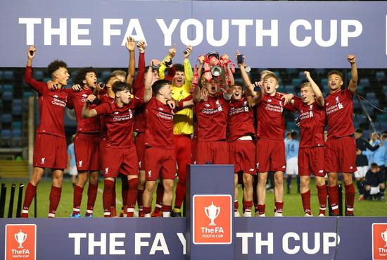 日职乙半场：翁长圣开场闪击，长崎成功丸暂1-0爱媛FC（J2联赛半场：翁长圣闪电破门，长崎成功丸暂以1-0领先爱媛FC）