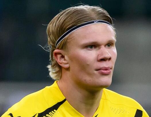 温家宝：球迷的呐喊让我们充满动力，场下我也会跟着他们唱歌（温家宝：球迷的助威是我们的动力，场下我也会跟着一起唱）